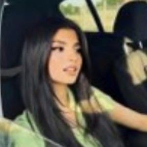 Meet your Posher, Gianina